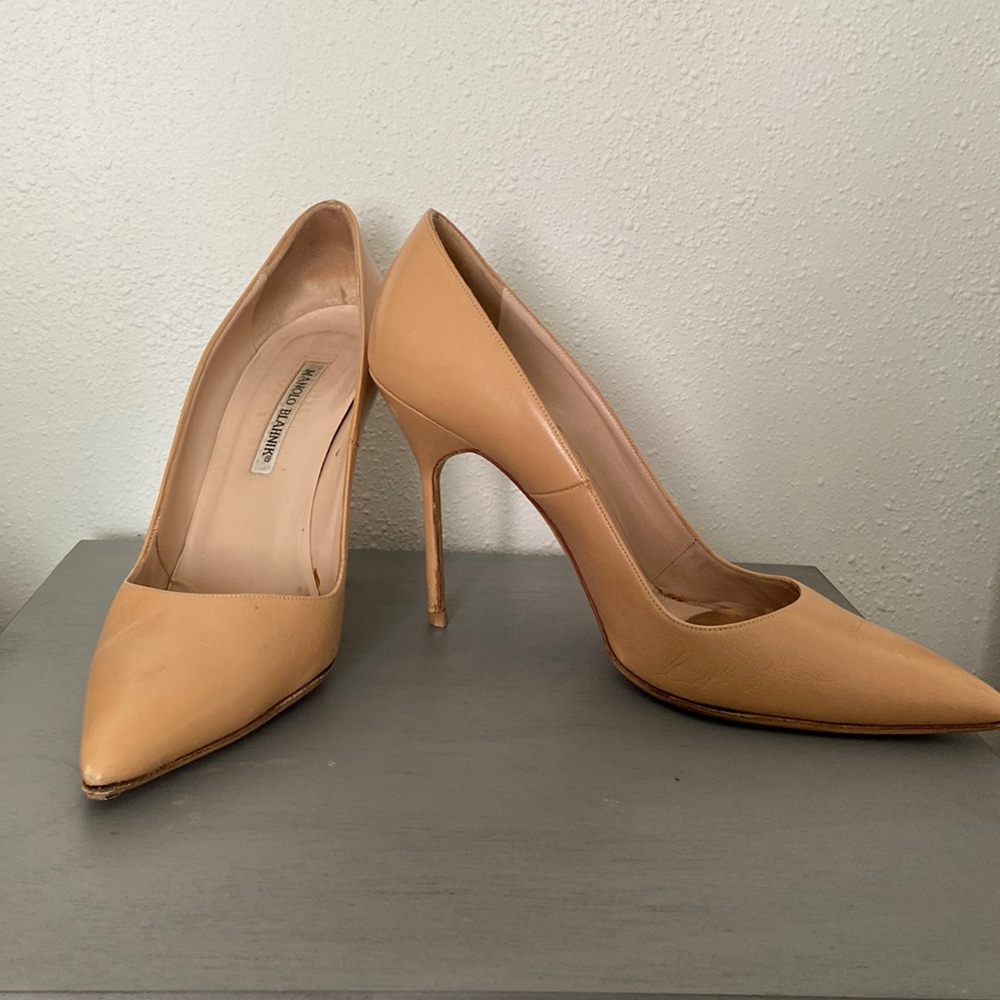 Manolo Blahnik pointy toes 4” high heels, size  40